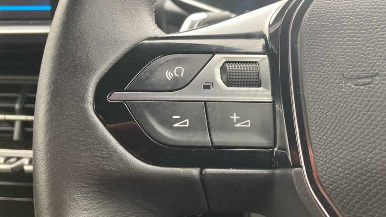 Peugeot 208 1.2 PureTech 100 Allure Premium + 5dr EAT8 Petrol Hatchback